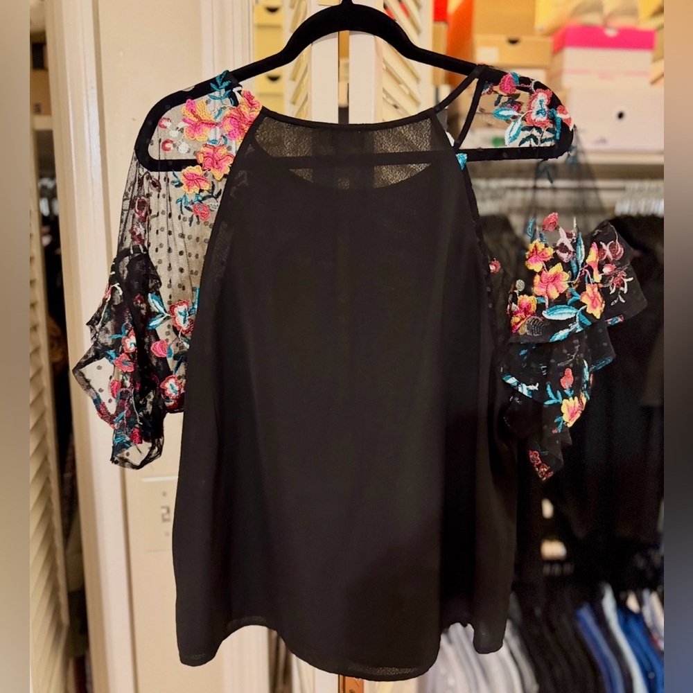 Umgee Black Blouse with Floral Embroidery